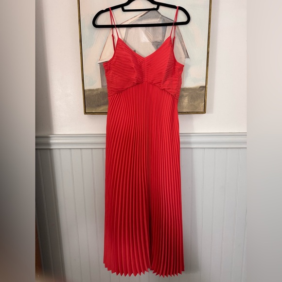 ARITZIA Babaton Celebration Dress Red Size 4 NWT - Picture 2 of 6
